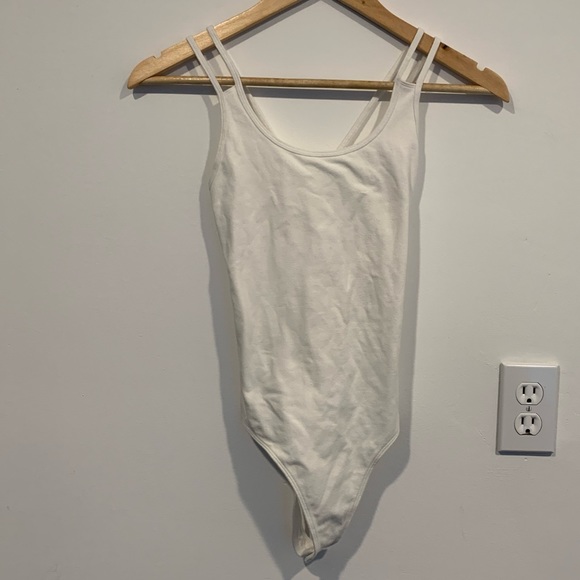 Abercrombie bodysuit bundle (1 black + 1 white) - Picture 3 of 5